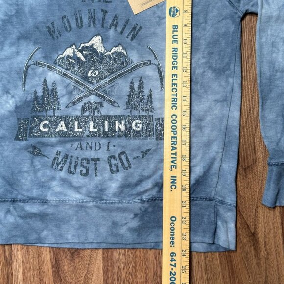 The Mountain NWT I Must Go Tie Dye Sweatshirt Ladies M Cotton Bld Blue Gorp Core - Picture 8 of 8